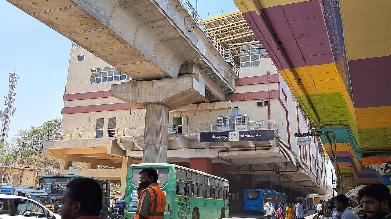 Image by - Sameer2905 on Wikimedia Commons - Namma Metro Yellow Line -