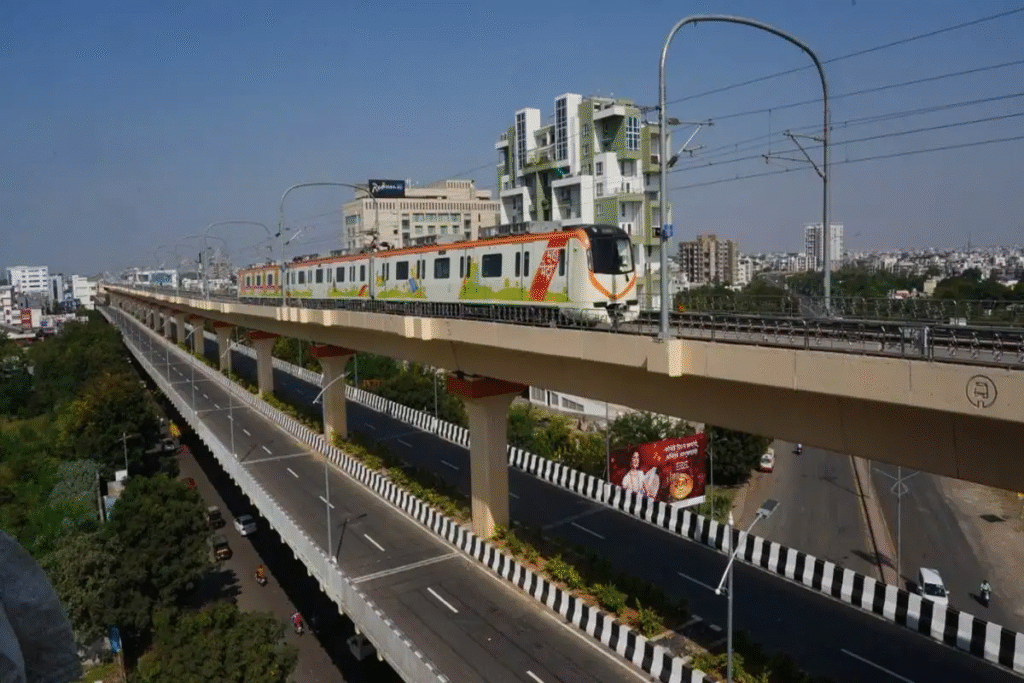 Heramb2, CC BY-SA 4.0 , via Wikimedia Commons - Nagpur Metro Phase 3