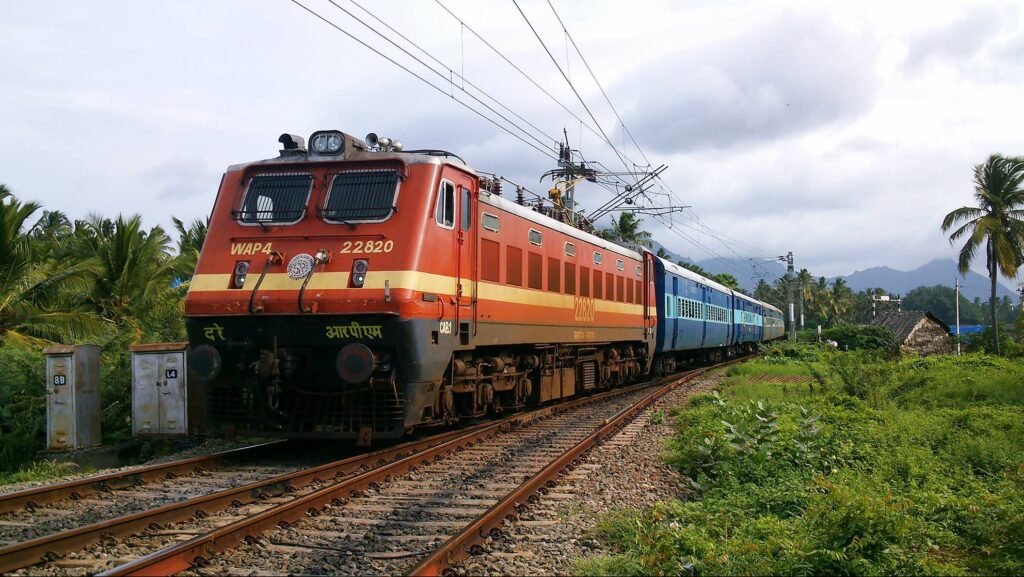 UY Scuti, CC BY-SA 3.0 , via Wikimedia Commons - Bhagalpur–Dumka–Rampurhat Railway Line